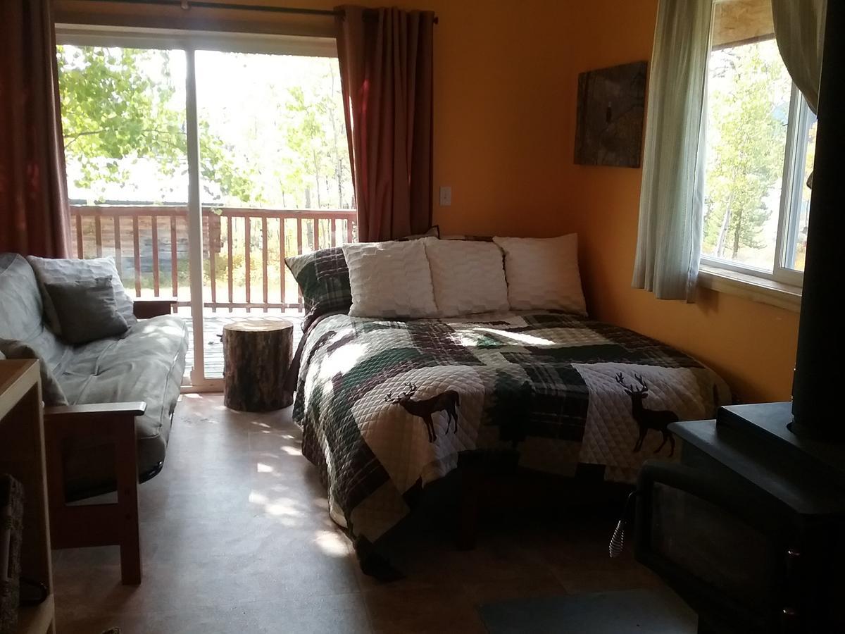 Tatla Lake Eagle Bear Lodge מראה חיצוני תמונה