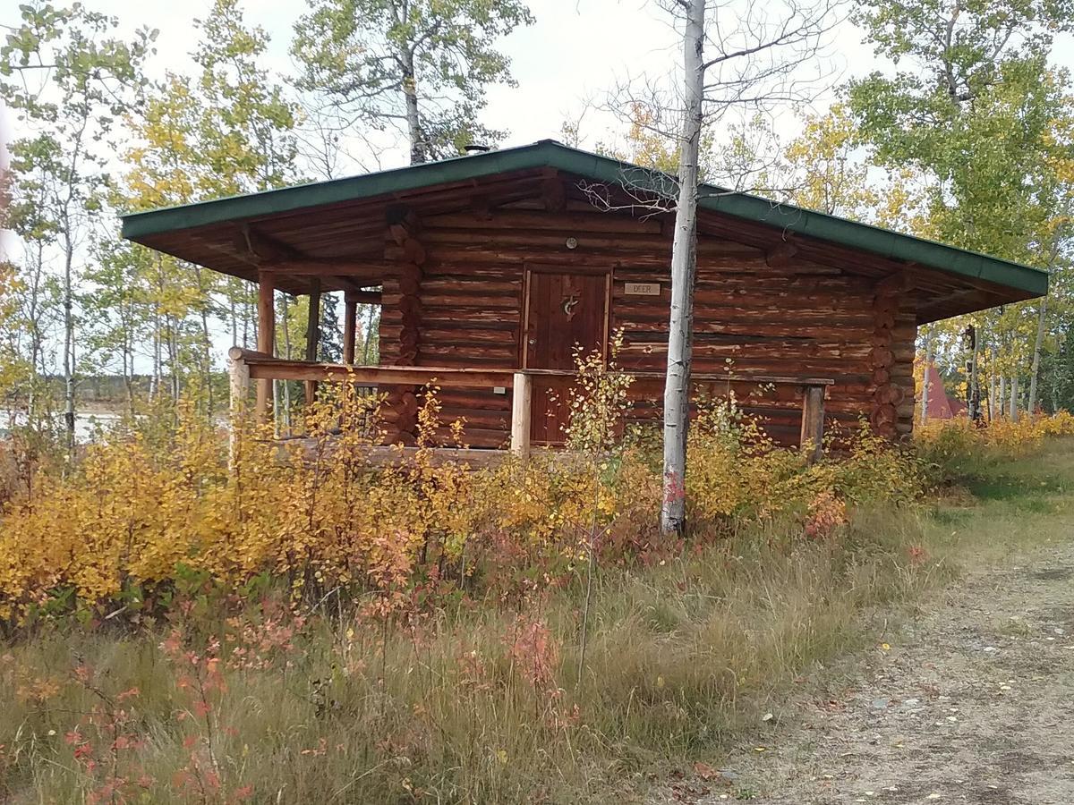 Tatla Lake Eagle Bear Lodge מראה חיצוני תמונה