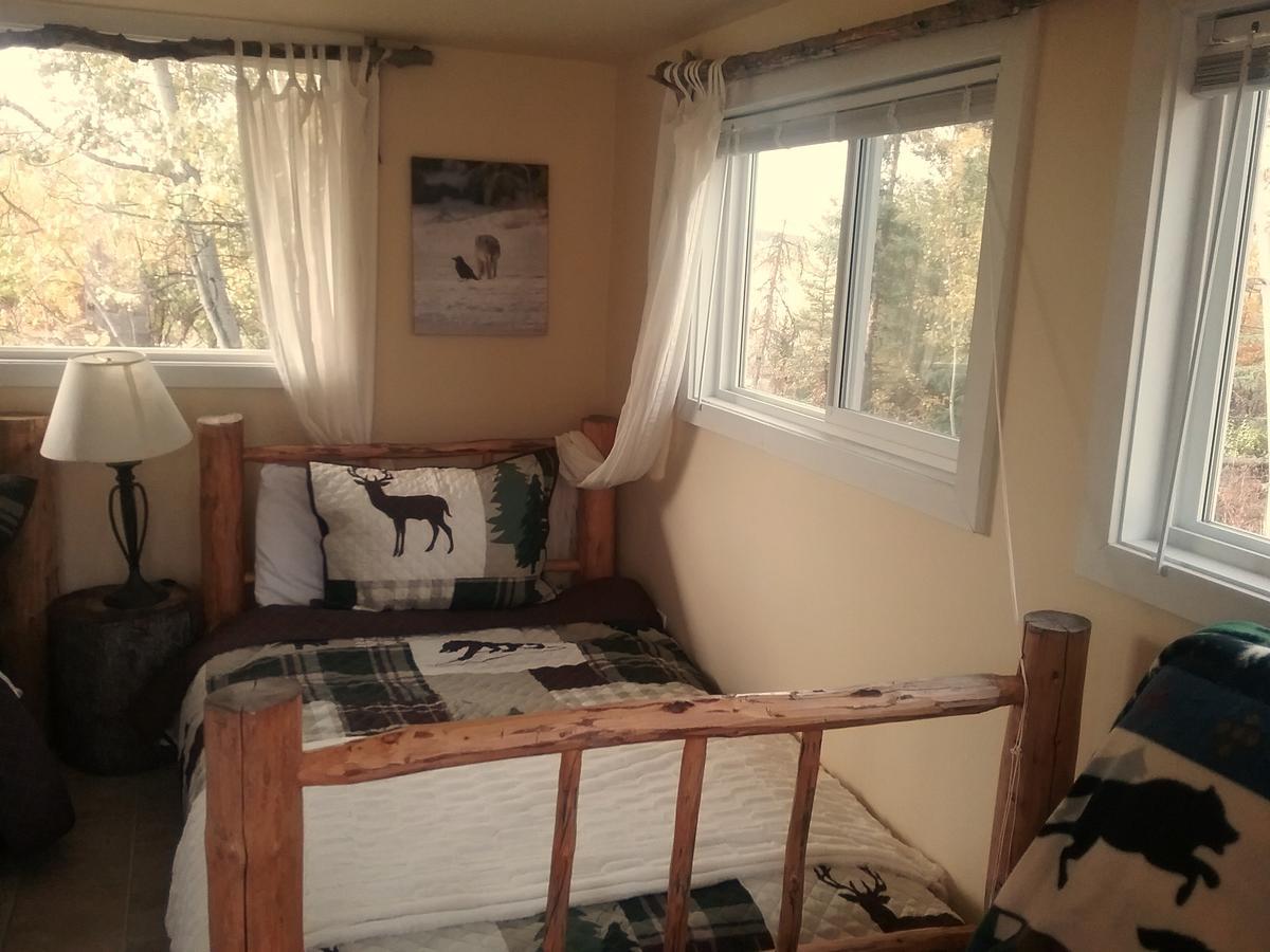 Tatla Lake Eagle Bear Lodge מראה חיצוני תמונה